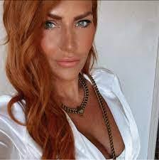 Nadia Hermiz's Instagram, Twitter & Facebook