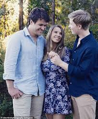 Bindi's wedding special premieres april 18 at 8 p.m. Pin On Bindi Irwin