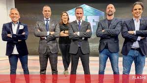 Ela cativa e apresenta os produtos da loja. Apresentadora Da Tvi Claudia Lopes Obrigada A Justificar Foto Tenho Que Vir Falar De Igualdade De Genero Nacional Flash