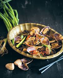 Pipis In Xo Sauce Recipe From Man Food By Billy Law Cooked Food Man Food Sauce Recipes