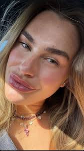 Mirra Andreeva is making Aryna Sabalenka feel old at the age of 26 😅