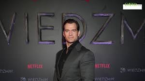 Po wybuchu epidemii zombie w las vegas grupa najemników podejmuje śmiertelne ryzyko i wchodzi do. Armia Umarlych Artykuly Dziennik Zachodni