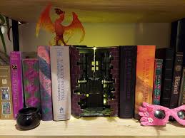 The ideal bookshelf for wizards, witches and muggles alike, its three spacious shelves at the perfect height allows you child to create their very own hogwarts library at home. Harry Potter Bookshelf Diorama 11 Steps With Pictures Instructables