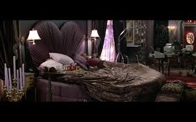 Фильмография, фото, интересные факты из жизни и многое другое на кинопоиске. Stil V Filme Narod Protiv Larri Flinta