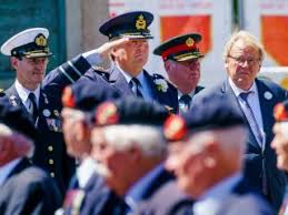 Het nationaal comité veteranendag benoemt drie speciale ambassadeurs voor witte anjer perkjes. Veteranendag Tag Nu Het Laatste Nieuws Het Eerst Op Nu Nl