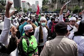 Insya allah juli ya (habib rizieq bebas), kata kuasa hukum habib rizieq, aziz yanuar, ditemui usai sidang vonis di pn jakarta timur, kamis (27/5/2021). Serba Serbi Demo Pa 212 Yang Minta Habib Rizieq Bebas Kumparan Com