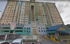 Airconds, fans, refrigerator, sofa, dining table, wardrobe at all rooms, etc. Bank Auction Lelong Prisma Perdana Condo Taman Midah Cheras