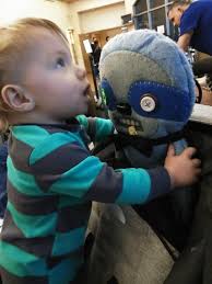 I think Kramer fed the reindeer 🫘 DID γου EAT ALL YOUR BEANS? 13 CANS! ኑህክ