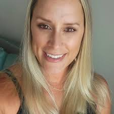 Lacey Wells's Instagram, Twitter & Facebook