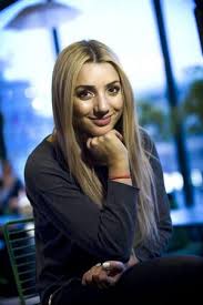 The granddaughter of legendary swedish actor olof widgren and the daughter of hans bergström. Ung Veteran Leder Melodifestivalen