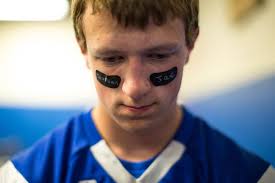 Community remembers and mourns 2 teens killed in crashes