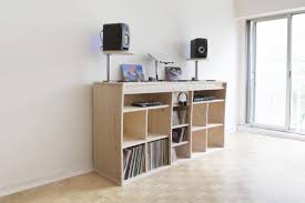 Le B Calling Meuble Pour Dj Et Professionnels De La Musique Design Dj Musique Bois Vinyle Platine Maxye Punkparadise Pas Dj Room Booth Table Dj Table