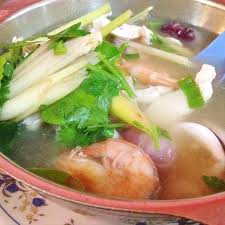 Dikutip dari laman cookpad, resep tomyam berikut ini mungkin bisa kamu coba di dapur. Resepi Tomyam Putih Ala Thai Sedap Dan Mudah Kampung People
