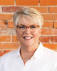 LeAnne Gompf, CENTURY 21 Real Estate Agent in Mt. Gilead, OH