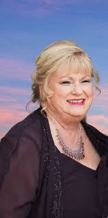 Donna Caylor's Instagram, Twitter & Facebook