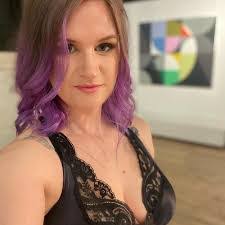 Ashley Hamel's Instagram, Twitter & Facebook