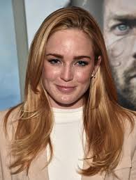 Caity Lotz Net Worth Celebrity Net Worth In 2020 Forever My Girl Kinds Of Haircut Richest Celebrities