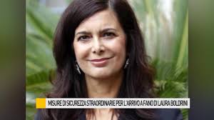 Arriva Laura Boldrini, tombini sigillati e cassonetti chiusi