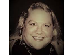 Angela Pasch's Instagram, Twitter & Facebook