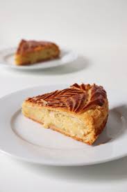 Galette Des Rois Frangipane Amande Traditionnelle Recette Olivia Patisse Pate Feui Galette Des Rois Frangipane Recette Frangipane Recette Galette Frangipane