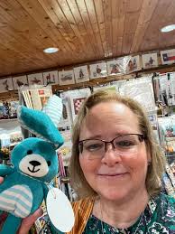 Found the hopper at A Cowgirl Quilt Shop 😊