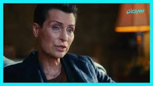 Zobacz słowa utworu nieobecni wraz z teledyskiem i tłumaczeniem. Nieobecni Recenzja Nowego Serialu Platformy Player