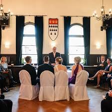 Pin Von Kaiserschote Feinkost Catering Auf Z Tailwind In 2020 Hochzeitslocation Standesamtliche Trauung Heiraten