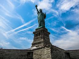 Il mourut un an avant la mise en oeuvre de l'installation de la statue de la liberté. Visiter La Statue De La Liberte A New York Horaires Prix