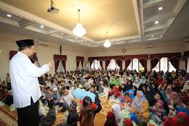 Ucapan pantun buka puasa terbaru 2019 cara buat pantun jadi status di akun sosmed ucapan pantun buka puasa terbaru 2019. Wagub Buka Puasa Bersama Icare Kaltim