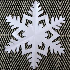 Des Flocons En Forme D Etoiles 2 5 Flocon De Neige Flocons De Neige En Papier Flocon En Papier