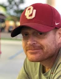 Deanna Burroughs's Instagram, Twitter & Facebook