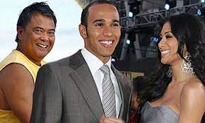 .scherzinger was born nicole elikolani prescovia scherzinger on june 29, 1978, in honolulu, hi, but was raised mostly in louisville, ky, moving there at age six with her mom after her parents separated. Lewis Hamilton Engaged To Nicole Scherzinger Reveals Pussycat Doll S Father Daily Mail Online