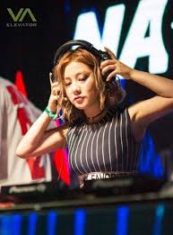 2019년 3월 19일 보도에 의하면 박나래는 연말을 맞아 지인과 팬들에게 선물하는. ë°•ë‚˜ëž˜ì¢‹ì•„ì¢‹ì•„ Home Facebook