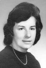 Sandy Moyer's Instagram, Twitter & Facebook