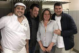 Dans les années qui suivent, il se forme et décroche d'abord un cap boulanger, en 1986, puis l'année suivante, son cap. Bruno Cormerais Aux Jgs Il Etait Grand Temps De Mettre La Boulangerie En Avant