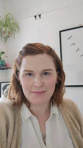 The room can be as important as the therapist. My friend is setting up a  new space in London, and it would be great to hear from you what puts you  off, or switches you