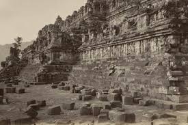 Banyak cerita dan kisah candi borobudur beredar yang kini dikenal sebagai dongeng rakyat setempat. Soal Dan Rangkuman Sejarah Candi Borobudur Belajar Dari Rumah Jumat 24 April 2020