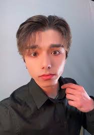 Daniel Ellsworth's Instagram, Twitter & Facebook