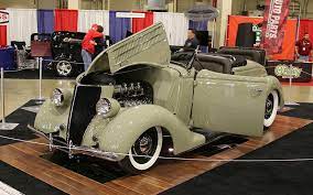 Hollywood Hotrod 1936 Ford Long Beach 1936 Ford Deluxe Roadster At Grand National Roadster Show Roadsters Ford Roadster Retro Cars