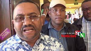 René Polanco se muestra seguro de que Carlos Guzmán ganará; dice Francisco  Fernández «es buche y pluma no más»