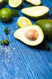 Samburele de avocado ajuta si la meninerea greutatii perfecte, are un rol antiinflamator si trateaza problemele digestive. Samburele De Avocado Beneficii Miraculoase Pentru SÄnÄtate