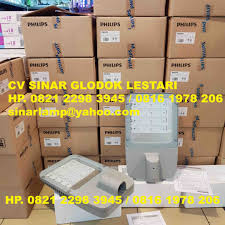 Kami menjual lampu pju led murah 100 watt dengan basic chipnya dari brand brand terkenal seperti osram, philips,cree, bridgelux sehingga lebih terang, lebih hemat energi, serta umur lampu bisa lebih panjang bahkan bisa sampai 10 tahun. Lampu Jalan Led Philips 120 Watt Brp372 Agen Dan Distributor Lampu Agen Dan Distributor Lampu Cv Sinar Glodok Lestari