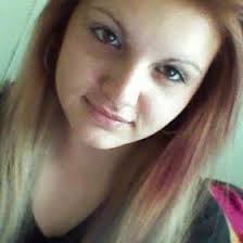 Casandra Davis's Instagram, Twitter & Facebook