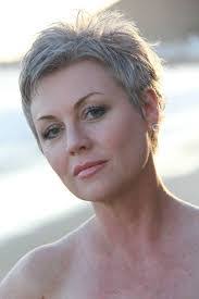 Robin Caswell's Instagram, Twitter & Facebook