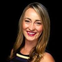 Anna Silver's Instagram, Twitter & Facebook