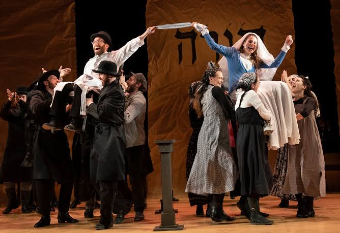 Review: A Yiddish 'Fiddler on the Roof'? Sounds Crazy, Nu? - The New York  Times