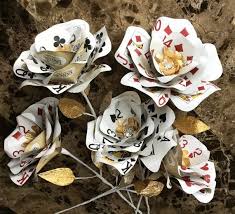 Ahnliche Artikel Wie Spielkarte Blumen Gold Bling Party Casino Las Vegas Hochzeit Poke James Bond Party Alice In Wonderland Tea Party Vegas Theme