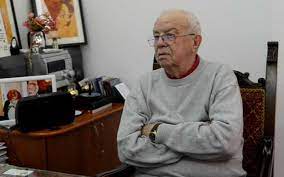 Join facebook to connect with arsinel alexandru and others you may know. Hotnews Ro Alexandru Arsinel A FÄcut Transplant De Rinichi In Aceeasi Zi In Care S A Inscris Pe Lista De Asteptare
