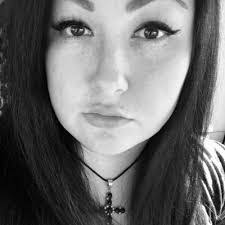 Ashley Hudak's Instagram, Twitter & Facebook