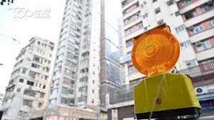 コミックス大好評発売中 かもめ学園の七不思議トイレの花子くんと、 その助手のオカルト少女・八尋寧々。 事件が起こらない平和な日は何してるの？ そんな彼らのゆる～い放課後を描く「地縛少年 花子くん」スピンオフ 本編「地縛少年 花子くん」. N8dvhz6vm9rgpm